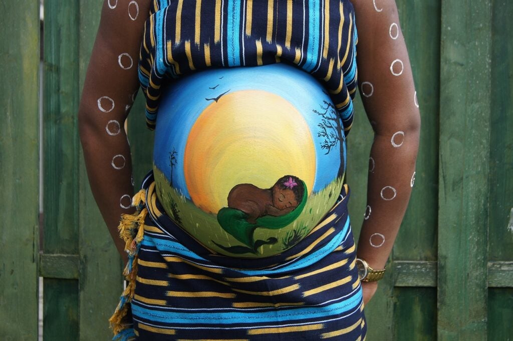 pregnant belly painting 